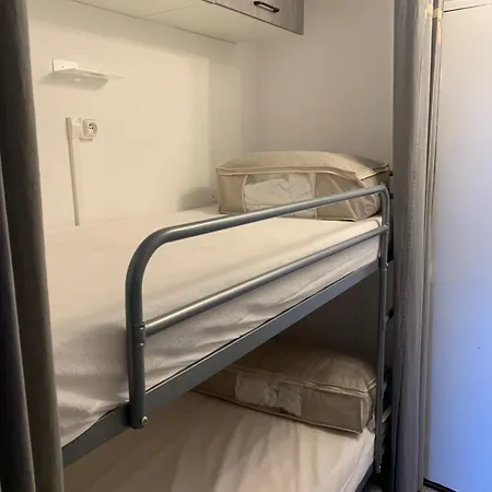 Studio 200m Plage Mole Petite Vue Mer Апартаменти *